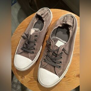 Gray Canvas Converse Shoreline Slip-on Sneakers